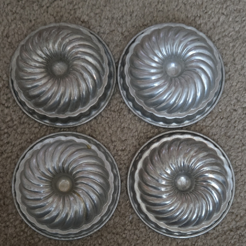 Silver Bundt Cake Molds Set